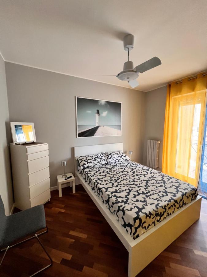 Faro Sul Mare Luxury Apartment - Zona Fiera Bari Dış mekan fotoğraf