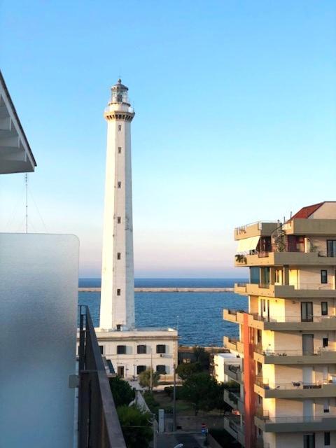 Faro Sul Mare Luxury Apartment - Zona Fiera Bari Dış mekan fotoğraf