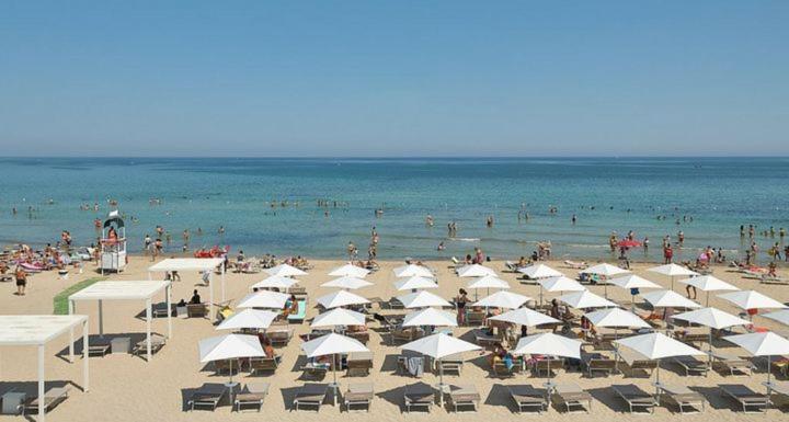 Faro Sul Mare Luxury Apartment - Zona Fiera Bari Dış mekan fotoğraf
