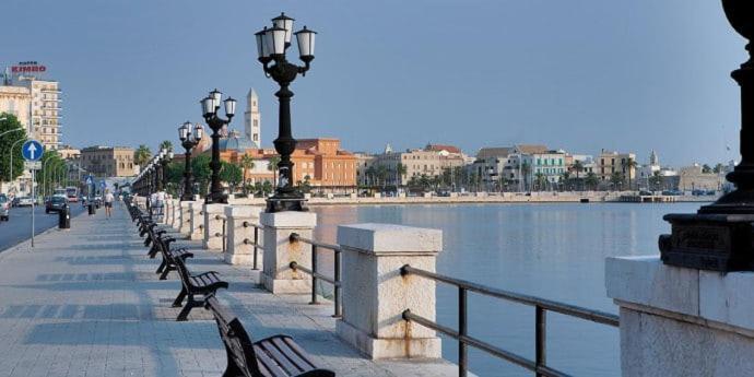 Faro Sul Mare Luxury Apartment - Zona Fiera Bari Dış mekan fotoğraf