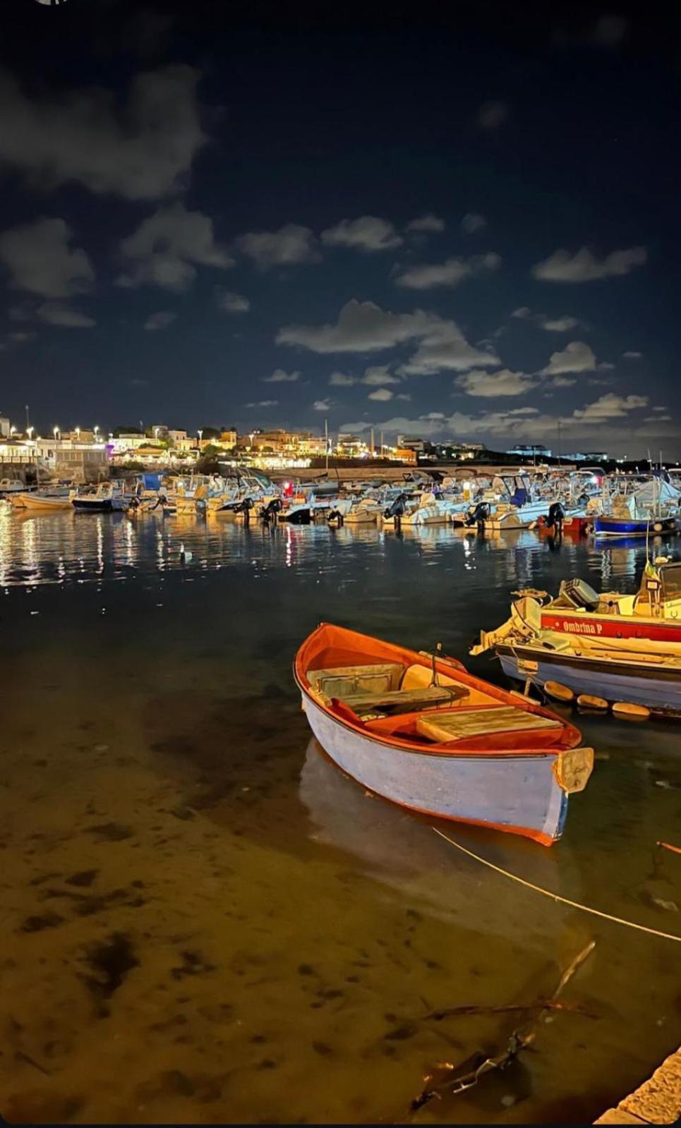 Faro Sul Mare Luxury Apartment - Zona Fiera Bari Dış mekan fotoğraf